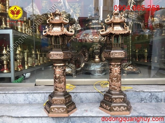 Red bronze lamps